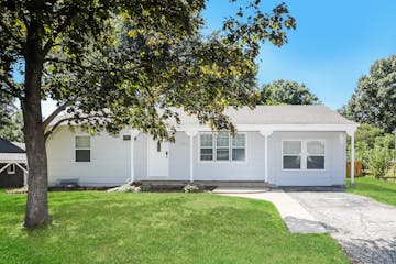 7306 REEDS ROAD OVERLAND PARK, KS 66204